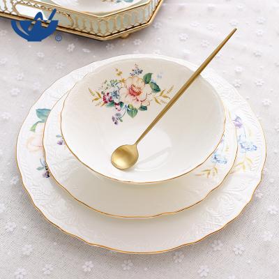 China New Style Viable Ceramic Flower Bone Soup Bowl Gold Rim 6.5 Inch Serving Servers for sale