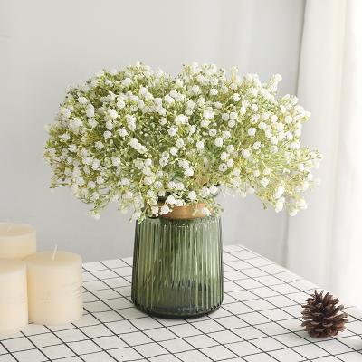 China Beautiful Yiwu factory wholesale colorful artificial plastic babysbreath spot wedding outdoor decoration artificial flowers for sale