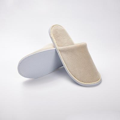 China Custom Disposable Logo Fleece Wedding Airline Hotel Hotel Shower Spa Guest Washable Non-Slip Coral Slippers for sale