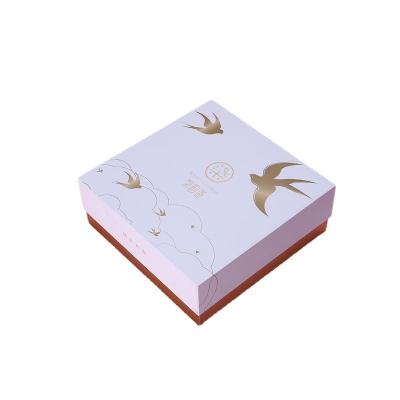 China New Design Recyclable Luxurious High Quality Custom Packaging Material Gift Paper Box Colorful Business for sale