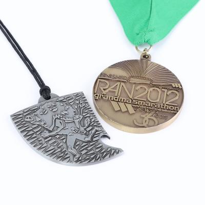 China Custom Europe 3D Unicorn Zinc Alloy Medal With Ribbon Football Awards for sale