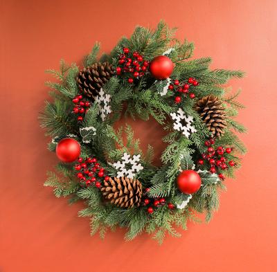 China Environmental Friendly PVC Drop Material Wreath For Door Decorative Wreath Frames Christmas Wreath For Front Door Hanging for sale