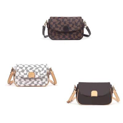 China Motion Sensing Wholesale Custom Brand Handbag Leather Cross - Body Shoulder Bag for sale