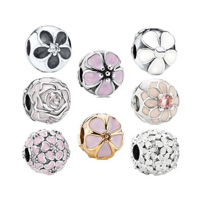 China wanjun100% CLASSIC silver original logo 925 high quality white enamel daisy rose round flower fixing clip suitable for women bracelet for sale