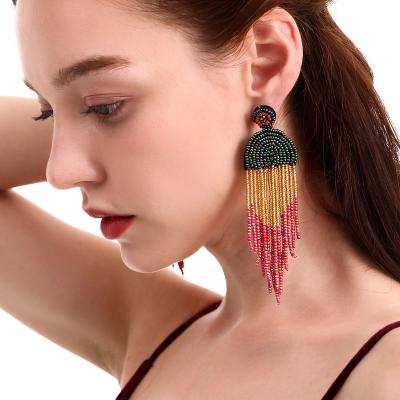 China 2021 Women's Fashion CLASSIC Girl Beaded Earrings Tassel High Quality Handmade Pearl Hanging Earring for sale