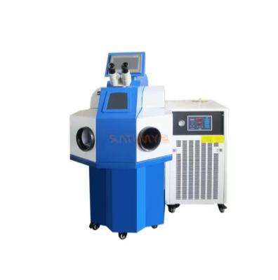 China Máquina de soldagem a laser de jóias resfriada a água com frequência de pulso de 1-50 Hz e diâmetro de ponto de 0,2-2 mm à venda