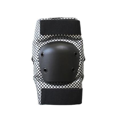 China VUINO Adult Street Bike Guard Protective Sport Pro Knee Pads Motor Knee Pads Skate Knee Brace for sale