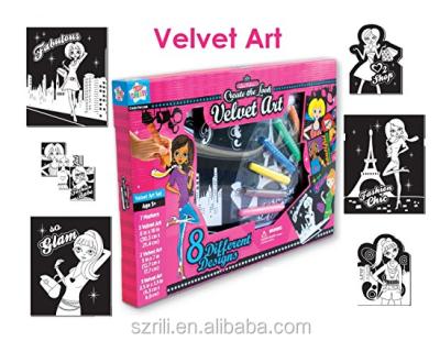 China Kids Fashion Velvet Art Craft Item for Girls 8 Different Designed Fuzzy Black Art Coloring Posters with 7 Brilliantly Colored Markers for sale