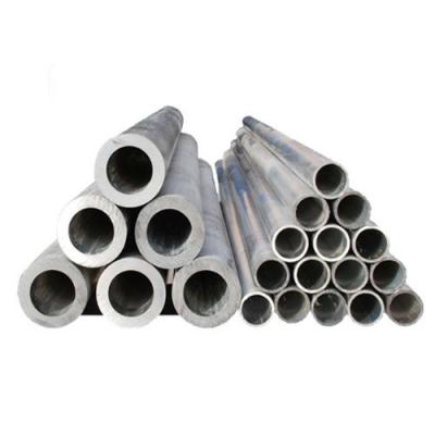 Chine Les grandes variétés 6063T5 Tubes ronds en aluminium Tubes en aluminium 2,44 m/2,5 m Pour l'industrie du rail de rideau à vendre