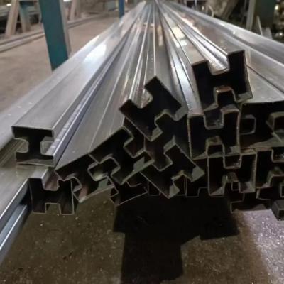 China Irregular Welded Stainless Steel Pipe Diameter 10mm-1219mm Decorative Steel Tube for sale