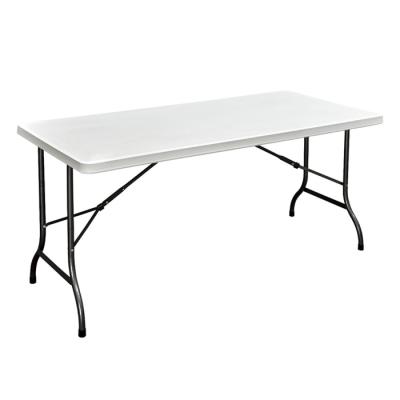 China Easy Carrying 5 Feet Solid Outdoor White HDPE Plastic Folding Picnic Table For Garden Use for sale