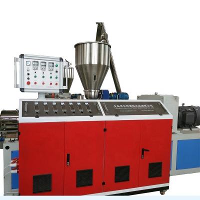 Chine 25 1 vis L/D ratio Twin vis WPC machine d'extrusion de profilé de revêtement pour une sortie supérieure à vendre