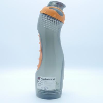 China Sustainable PE Sports Custom Made Plastic Water Bottle for sale