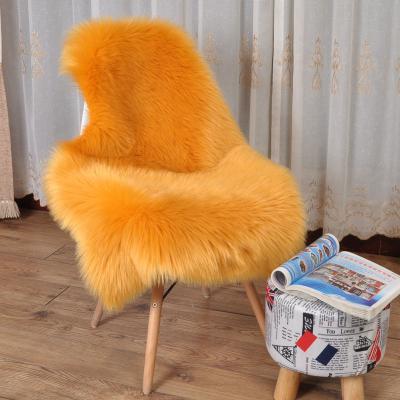 China Sale Woolen Floor Mat Faux Fur Blankets Plush Fur Carpet Non-slip Hot Faux Fur Rugs for sale