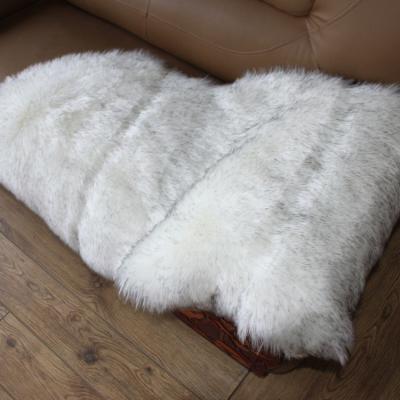 China Non-slip Hot Selling Pink Color Luxury Thick Fluffy Faux Sheep Fur Blanket for sale