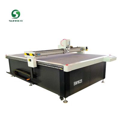 China Garment Shops Automatic Oscillating Cutting Machine For Personal Cloth Protective Suit Cloth Cutting for sale