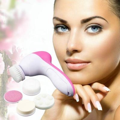 China Cheap Professinal Face Cleansing Brush Deep Pore Cleansing Electric Facial Brush Portable Face Cleanser for sale