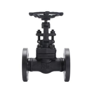 China DN15-DN50 1-2 Inch High Quality Carbon Steel Flange Manual Ball Valve for sale