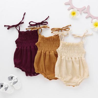 China Custom 196014 OEM ODM Baby 100%cotton Muslin Strap Bodysuit Newborn Infant 100% Sleeveless Toddler Romper for sale