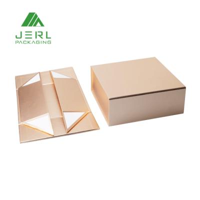 China Wholesale Custom Handmade LOGO Paper Cardboard Foldable Packaging Apparel Gift Box for sale