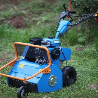 China Anti-skid 7HP Gasoline Engine Powered Small Walk Behind Flail Mower for sale