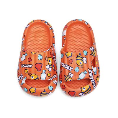 China Summer breathable sandals beach indoor swimming pool water non-slip shoes and outdoor lightweight anti-collision children's slippers for sale