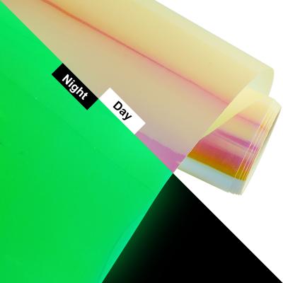 China Washable Hot Sales 10 Inch X 5 Feet Holographic Glow In The Dark Heat Transfer Vinyl Roll For Shoes Etc. clothing hats for sale