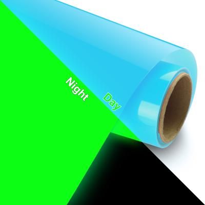 China Factory wholesale htv vinyl 10 inch x washable 5 feet glow in dark heat transfer vinyl roll for shoes etc. clothing hats for sale