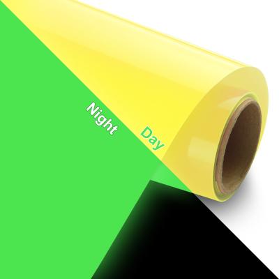 China Factory wholesale htv vinyl 10 inch x washable 5 feet glow in dark heat transfer vinyl roll for shoes etc. clothing hats for sale