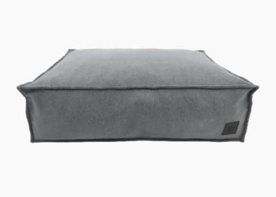 China La pequeña cama lavable del perro que calma cubre la roca echada a un lado doble del mar 27,1 pulgadas en venta