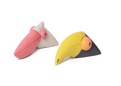 Chine Jouets grinçants en caoutchouc indestructibles mous de chien pour le toucan agressif de triangle de Chewers à vendre