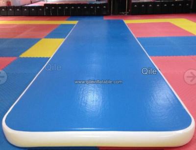 China 15m Blue Gymnastics Air Track , Air Mattress Gymnastics With Durable Handles for sale