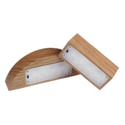 China Simple creative wood led night light bedroom bedside lamp USB eye protection table lamp strange new electronic products for sale