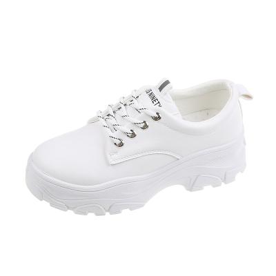 China Anti-Smell Women's Shoes Fashionable Sports Shoes Large Size Sports Shoes 43 Dad Shoes Women's Stepped Up Shoes for sale