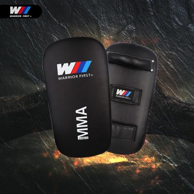 China Custom Protective Kick Shield Muttahida Majlis-e-Amal Kickboxing Focus Training Strike Pads Punch Muay Thai for sale