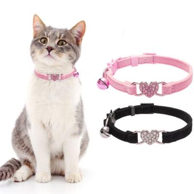 China Dot Drill JEWELED Love Flocking Cat Collars Luxury Pet Supplies Heart Bell Collar Cat Bell Collar Pet Peach for sale