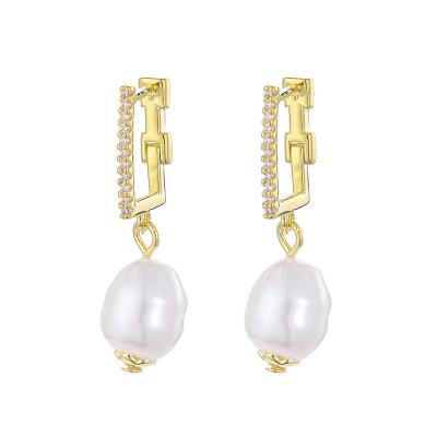 China ENSHIR FASHIONABLE Light Pearl Earrings Temperament Fashion Luxury Irregular Pearl Earring For Women for sale