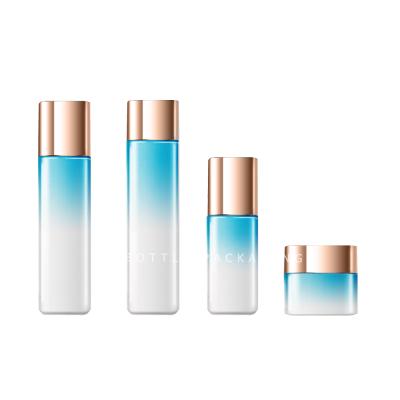 Cina Custom Luxury Glass Lotion Bottles Package Eco Friendly Cosmetic Pump Sprayer in vendita