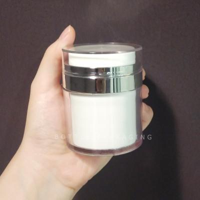 China Unique Packaging PP Airless Serum Bottle 50g Airless Bottle Vacuum Cream Bottle à venda