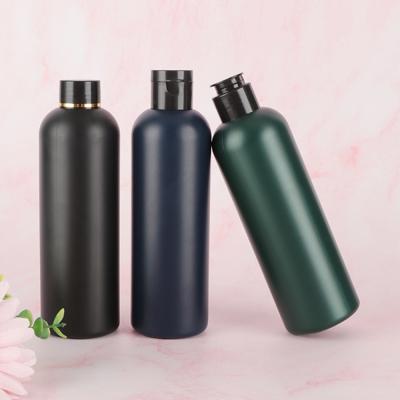 China HDPE Bottle Cylinder Round Plastic Squeeze Custom Shampoo Bottles Matte Lotion Matte Black Flip Top Cap 24/410 8oz Bottle à venda