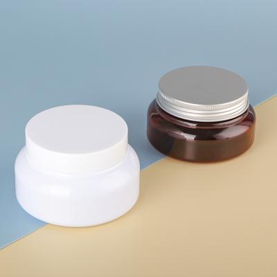 Cina Empty Amber White Airless Cosmetic Jars Body Scrub Butter Container Pomade Hair Face Mask Cream in vendita