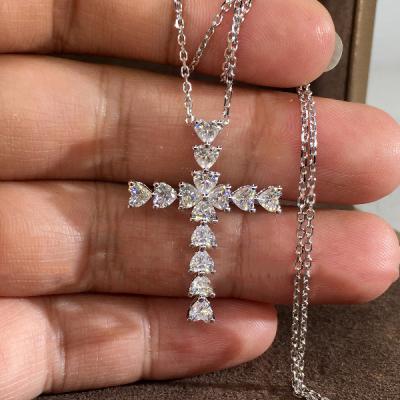 China ZHONG NUO CLASSIC 2022 women shape Europe and America Christianity cross necklace love zircon luxury for sale