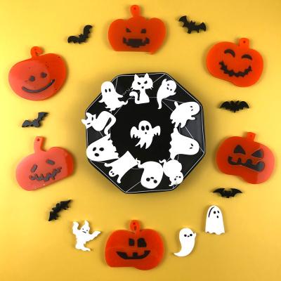 China 5584 5586 Halloween Disposable Pumpkin Ghost Bat Mold Epoxy Resin Chocolate Soap Silicone Mold No Gasket Epoxy Mold for sale