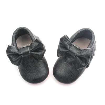 China 1 Year Old Genuine Leather Baby Moccasins Baby Flat Moccasins Hot Selling Shoes For Indoor for sale