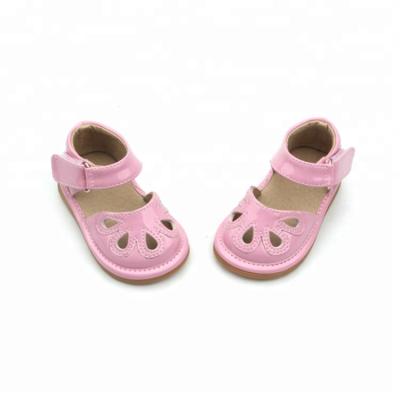 China Wholesale Light Pink Lovely Squeaky Shoes Rubber Sole Baby Shoes Girls Sandals Baby Shoes Girl for sale