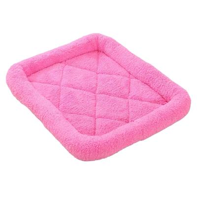 China Travel Luxury Custom Color Flannel Mat Winter Cat Sleep Velvet Dog Bed Coral Pink Pet for sale