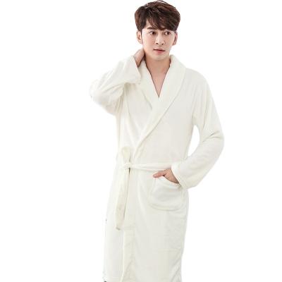 China Low Price QUICK DRY Wholesale Customized White Plus Size Autumn And Winter Soft Flannel Bathrobe Adult for sale