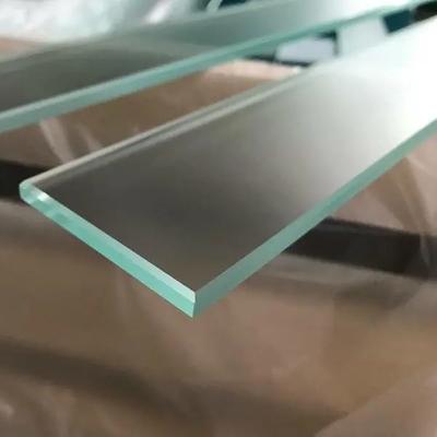 China Hausgerät Vollgehärtetes Glas Ultra-Klares Niedrig-Eisen-Glas mit hoher Transparenz zu verkaufen