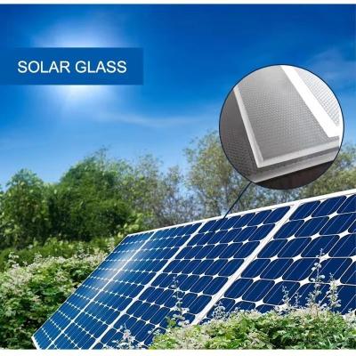 Chine Panneau solaire hautement transparent, verre trempé à faible teneur en fer pour le bâtiment, verre solaire sur mesure à vendre