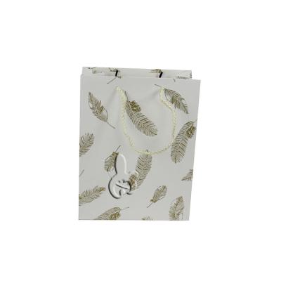 China New Recyclable Cheap Small Spotted Paper Gift Bags WITH Rope Shopping Bag Customer Logo Print for sale